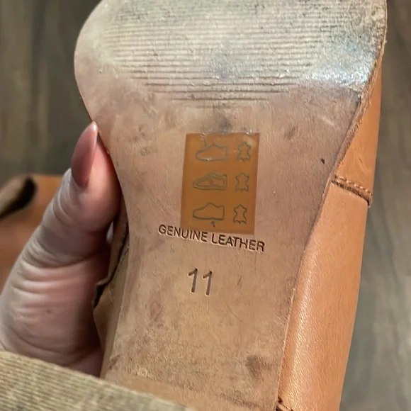 Madewell Brenner Bootie - Picture 8 of 10